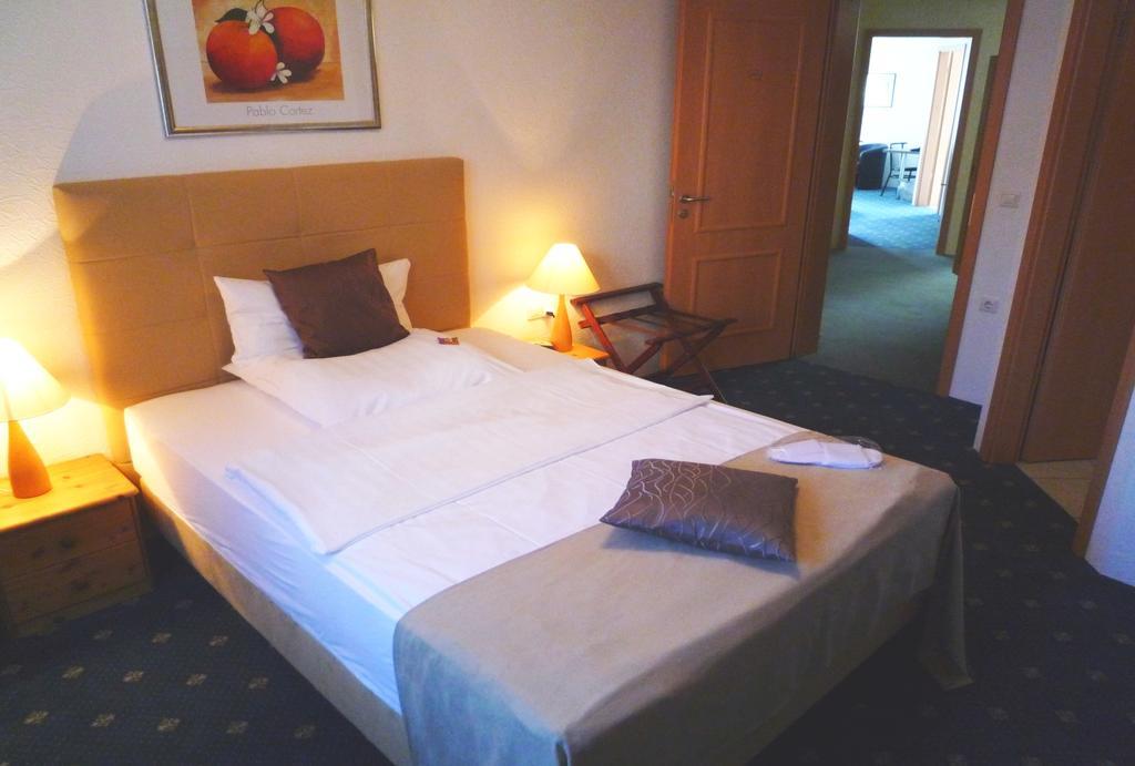 Hotel Abalone Remscheid Luaran gambar