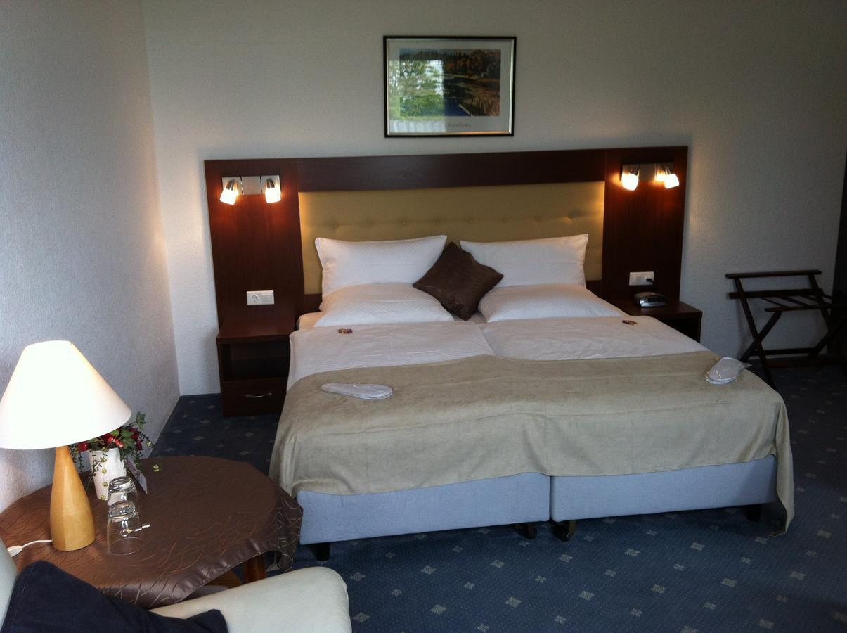 Hotel Abalone Remscheid Luaran gambar